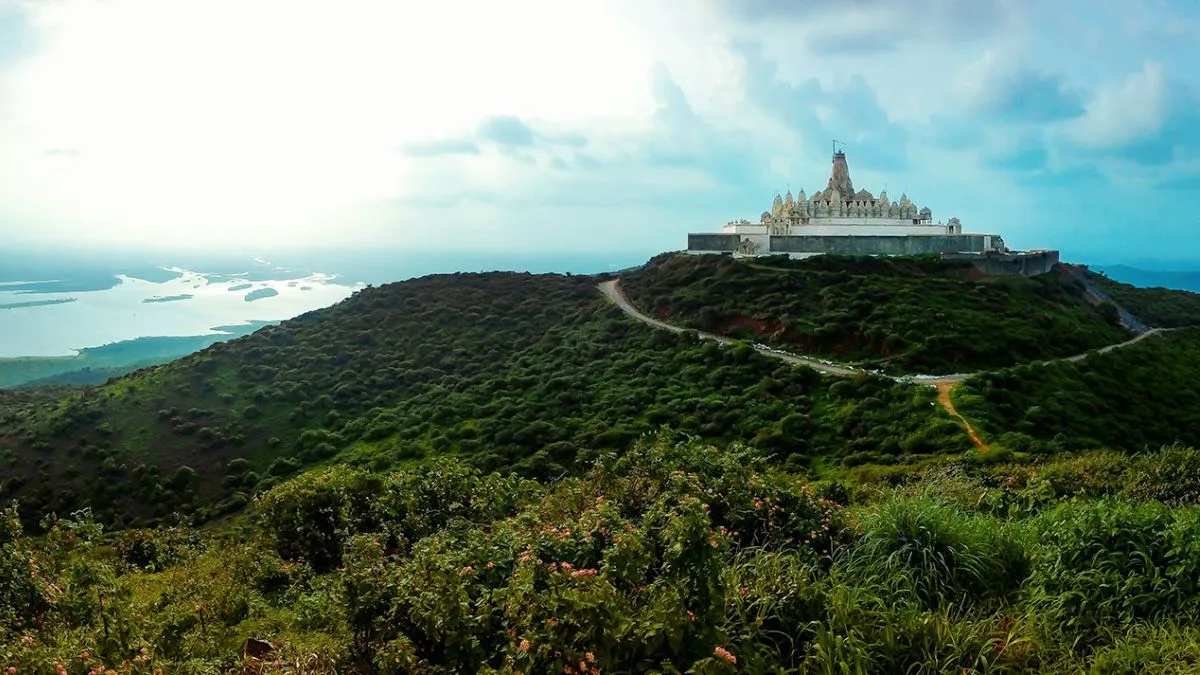 Hastagiri Jain Tirth, Bhavnagar: Complete Guide to Gujarat's Tallest Jain Temple Complex