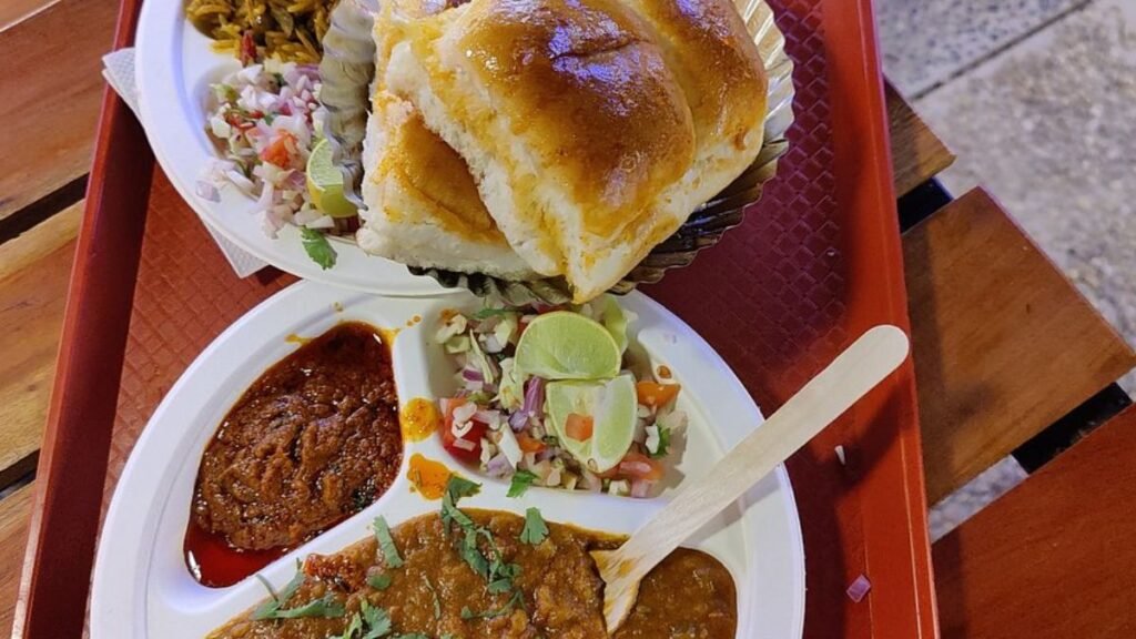 Pav Bhaji - The Manek Chowk Way