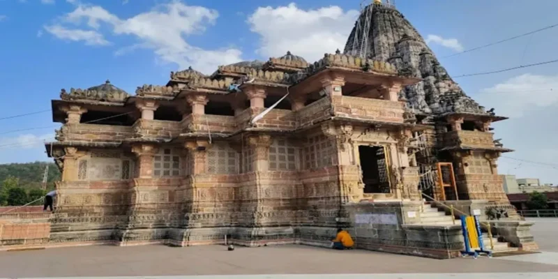 Shamlaji Temple, Aravalli: Complete Darshan Guide to Gujarat's Dakshin Dwarka
