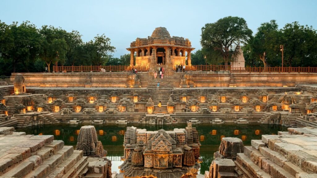 The Temple Today — Setting, Architecture, and the Sun Temple Beside It