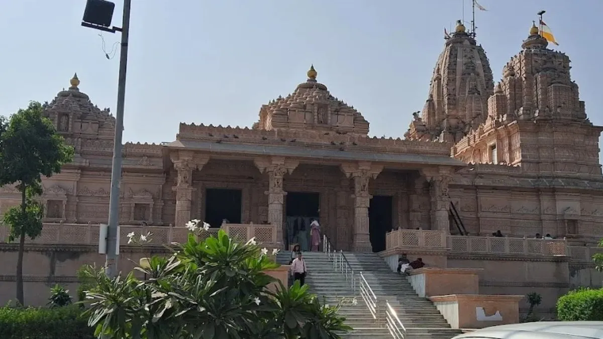 Virpur Jalaram Bapa Temple: Darshan Timings, History & Divine Blessings